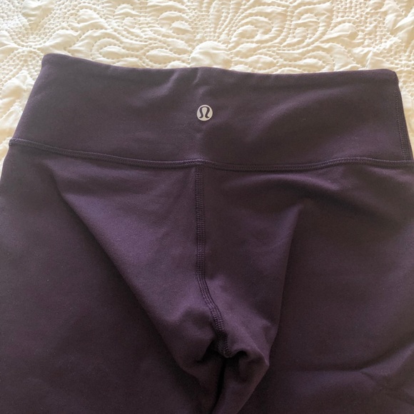 Lululemon Crop Maroon Legging - Picture 3 of 3